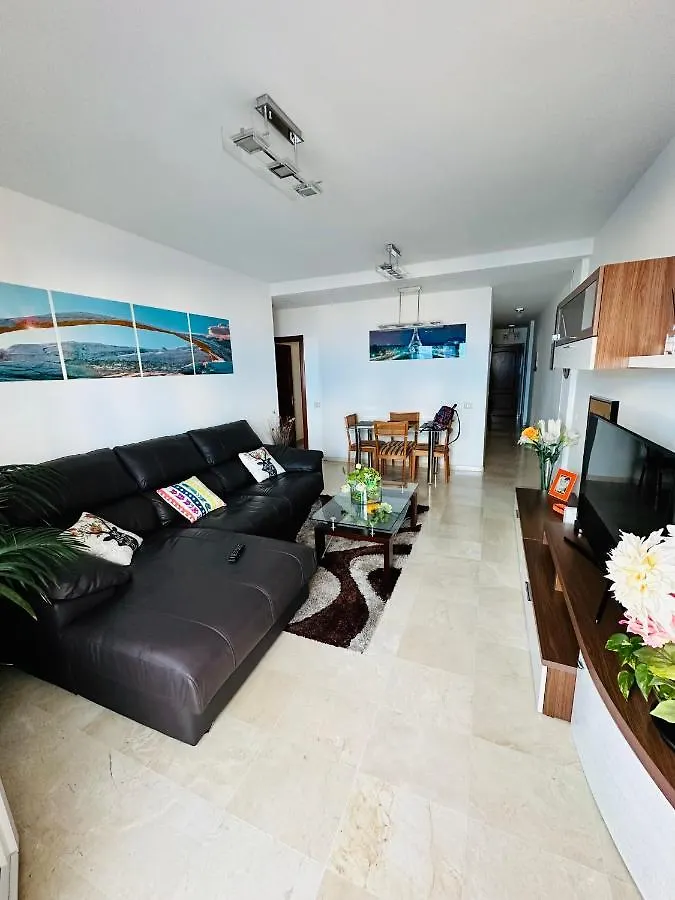 Elena Is A Comfortable And Well Located Flat Лас-Пальмас-де-Гран-Канария Апартаменты
